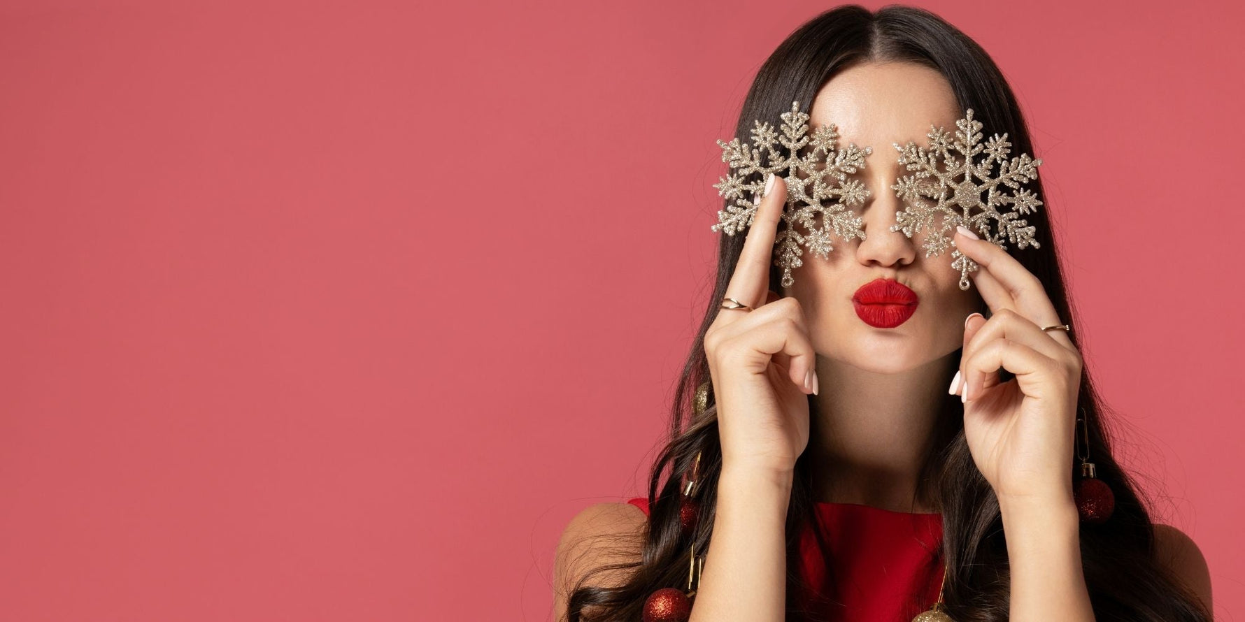 Yılbaşı Makyajı Nasıl Yapılır? (Adım Adım Rehber)