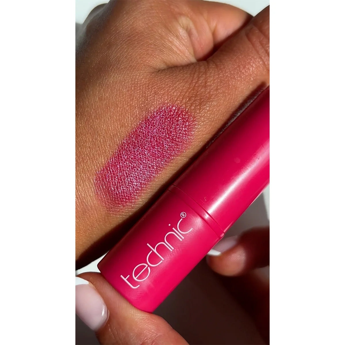 Vitamin E Hot Pink Ruj
