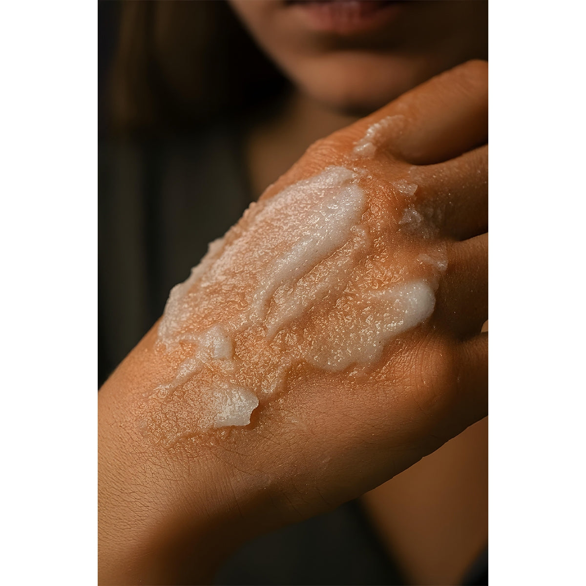 Arındırıcı ve Nemlendirici Vücut Peelingi Çilekli 300 g