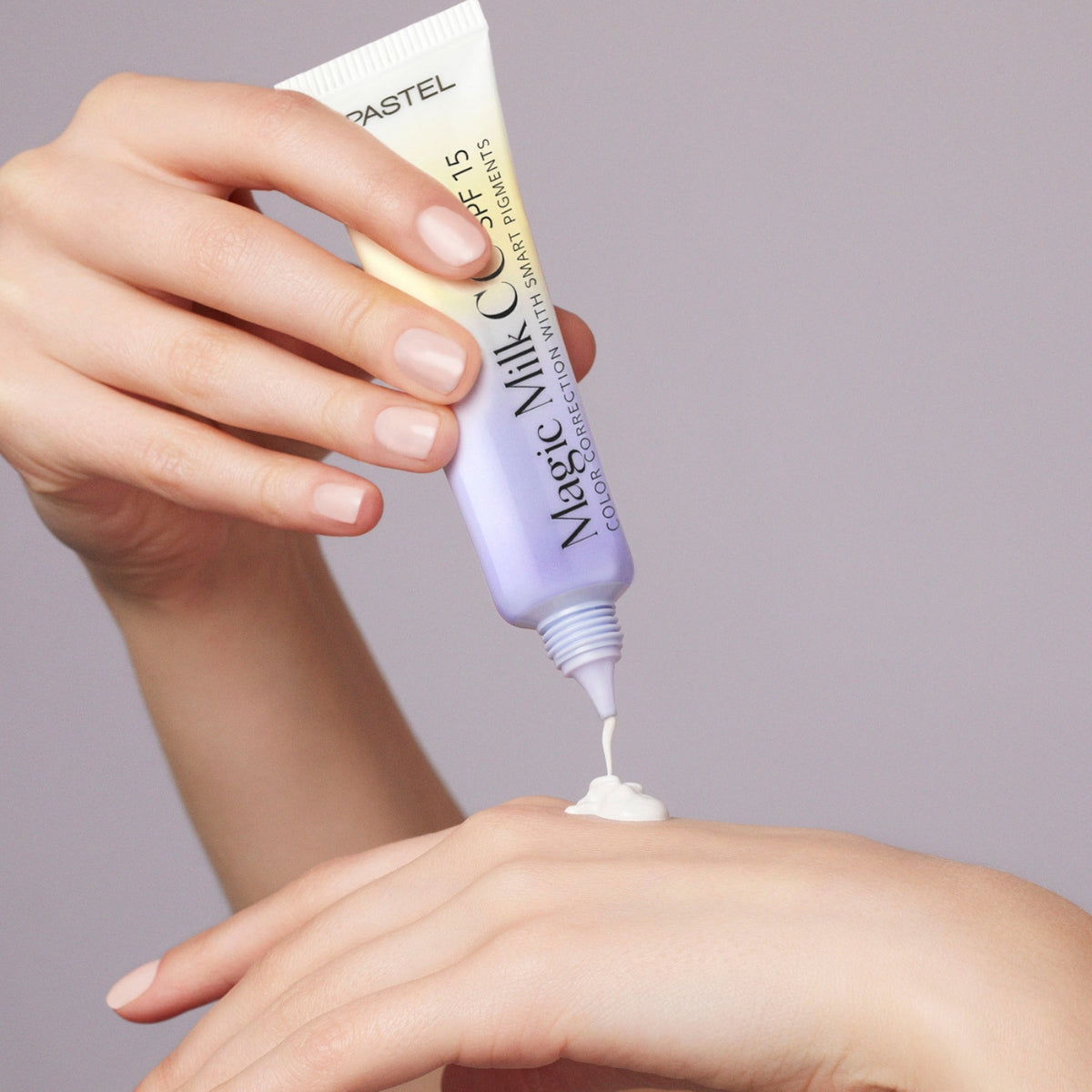 Makeup To Skincare Magic Milk CC SPF 15 - Cilt Tonu Eşitleyici SPF 15 CC
Krem 52 Ivory