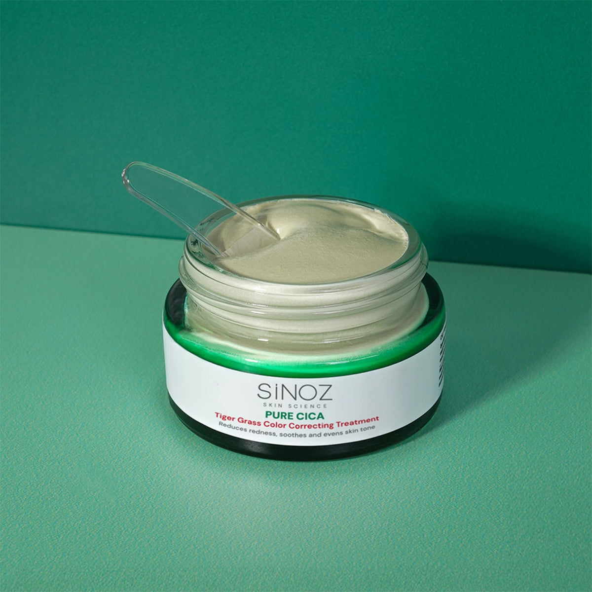Pure Cica Tiger Grass Anında Ton Eşitleyici Yoğun Onarıcı ve Kızarıklık
Karşıtı Yüz Kremi 15 ml