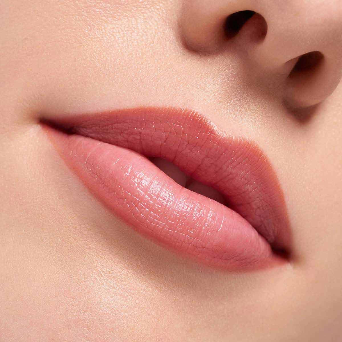 Soft Glide Lip Pencil 01