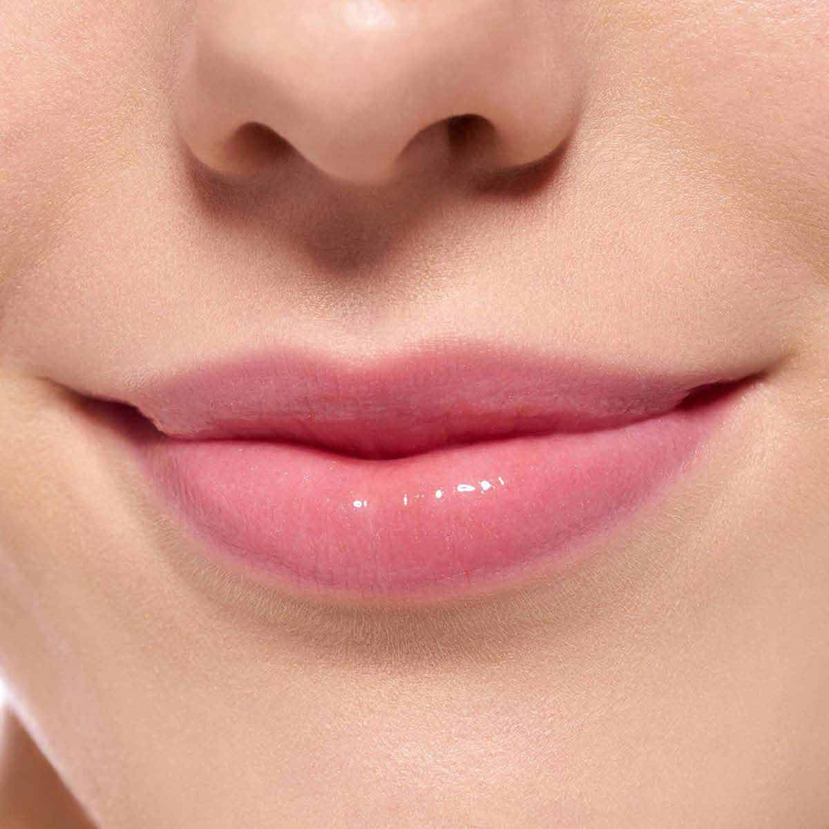 Lip Treatment 05