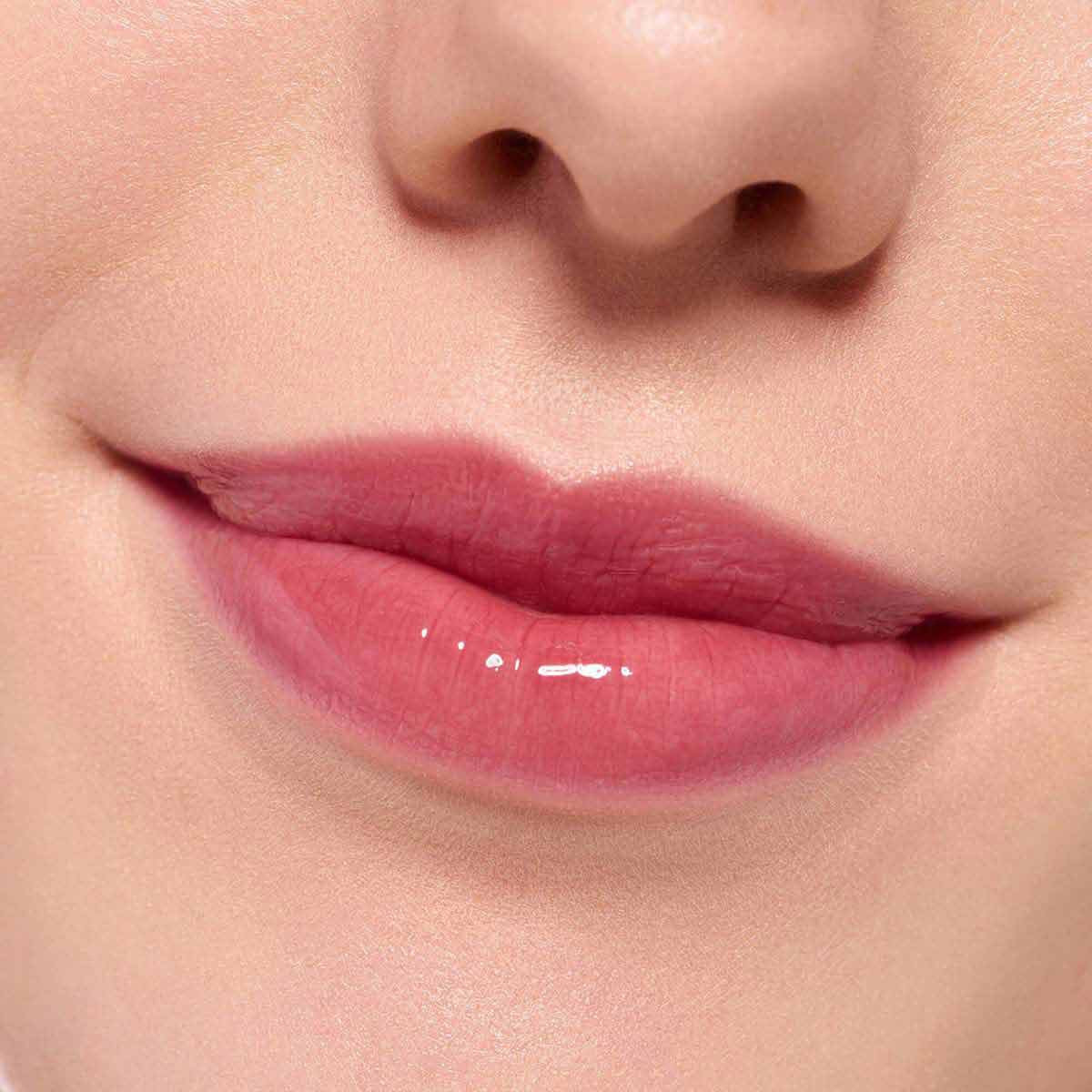 Lip Treatment 06