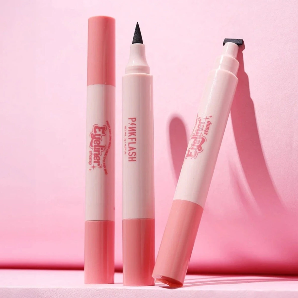 Long-Wear Liquid Eyeliner BK01